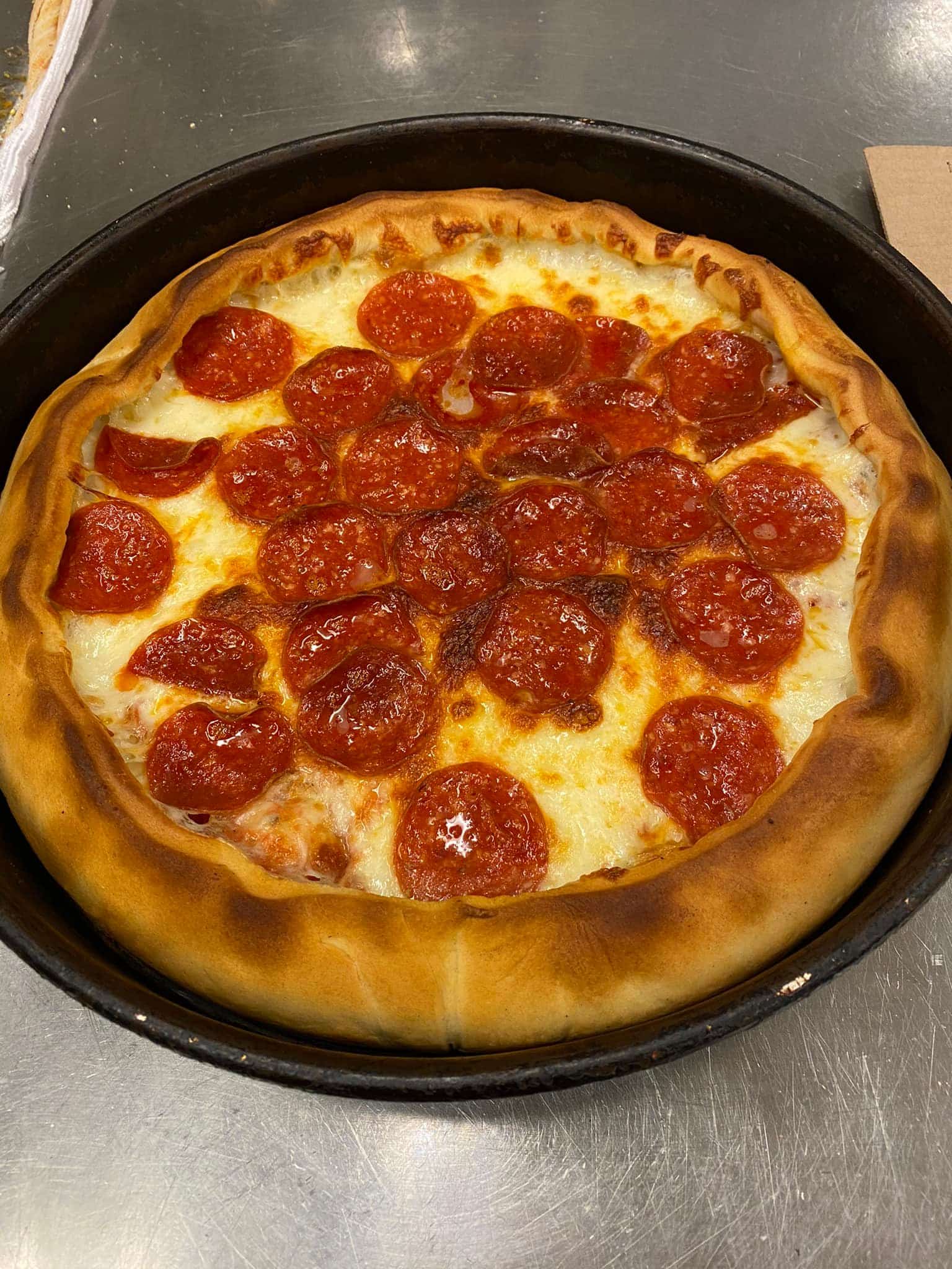 local Waterford restaurants, pizza in Waterford WI, lunch specials in Waterford WI